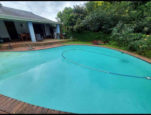 1 BEDROOM APARTMENT BLOCK FOR SALE IN BISLEY